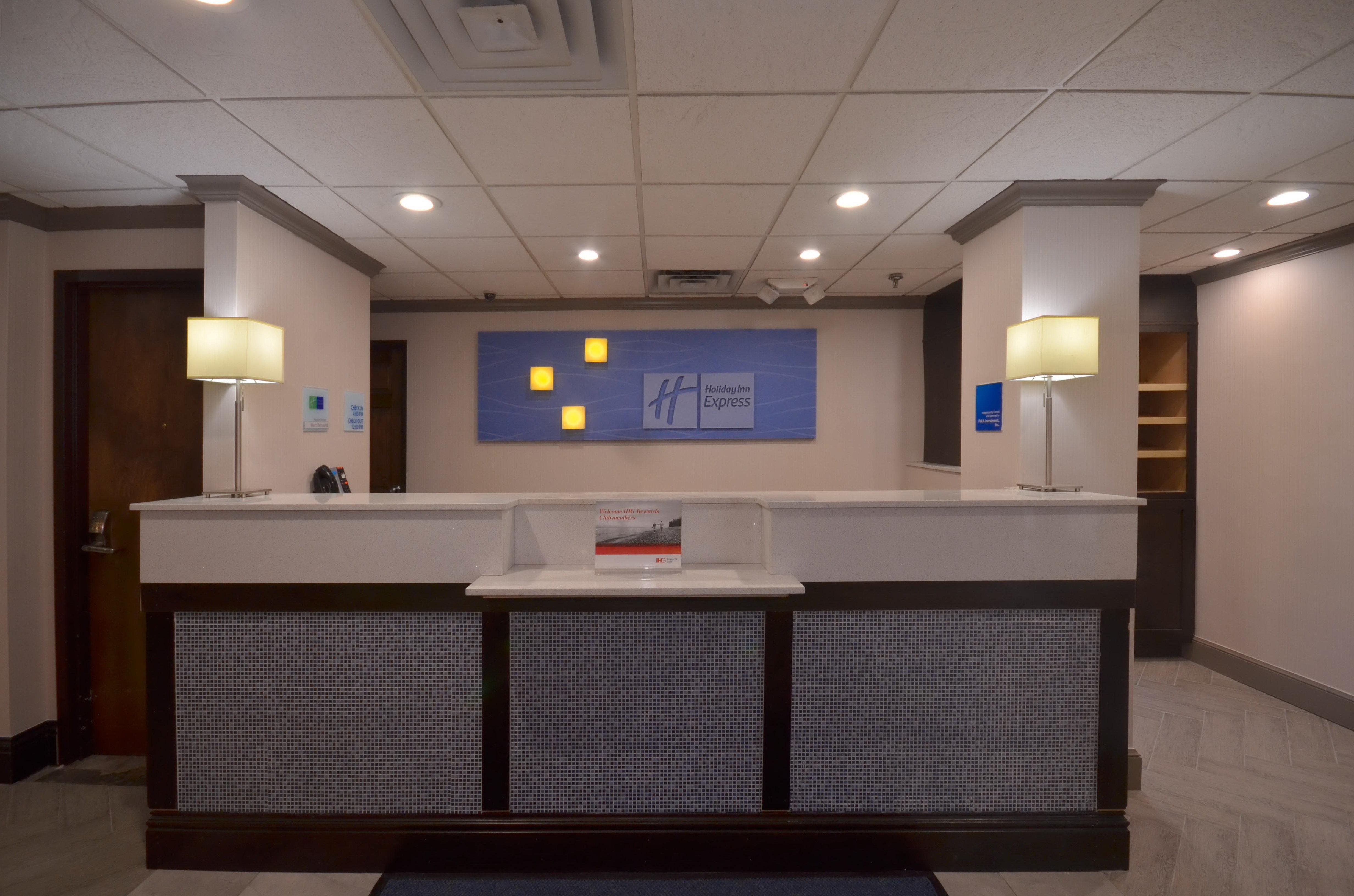Holiday Inn Express & Suites Fayetteville University Of Arkansas Area By Ihg Dış mekan fotoğraf
