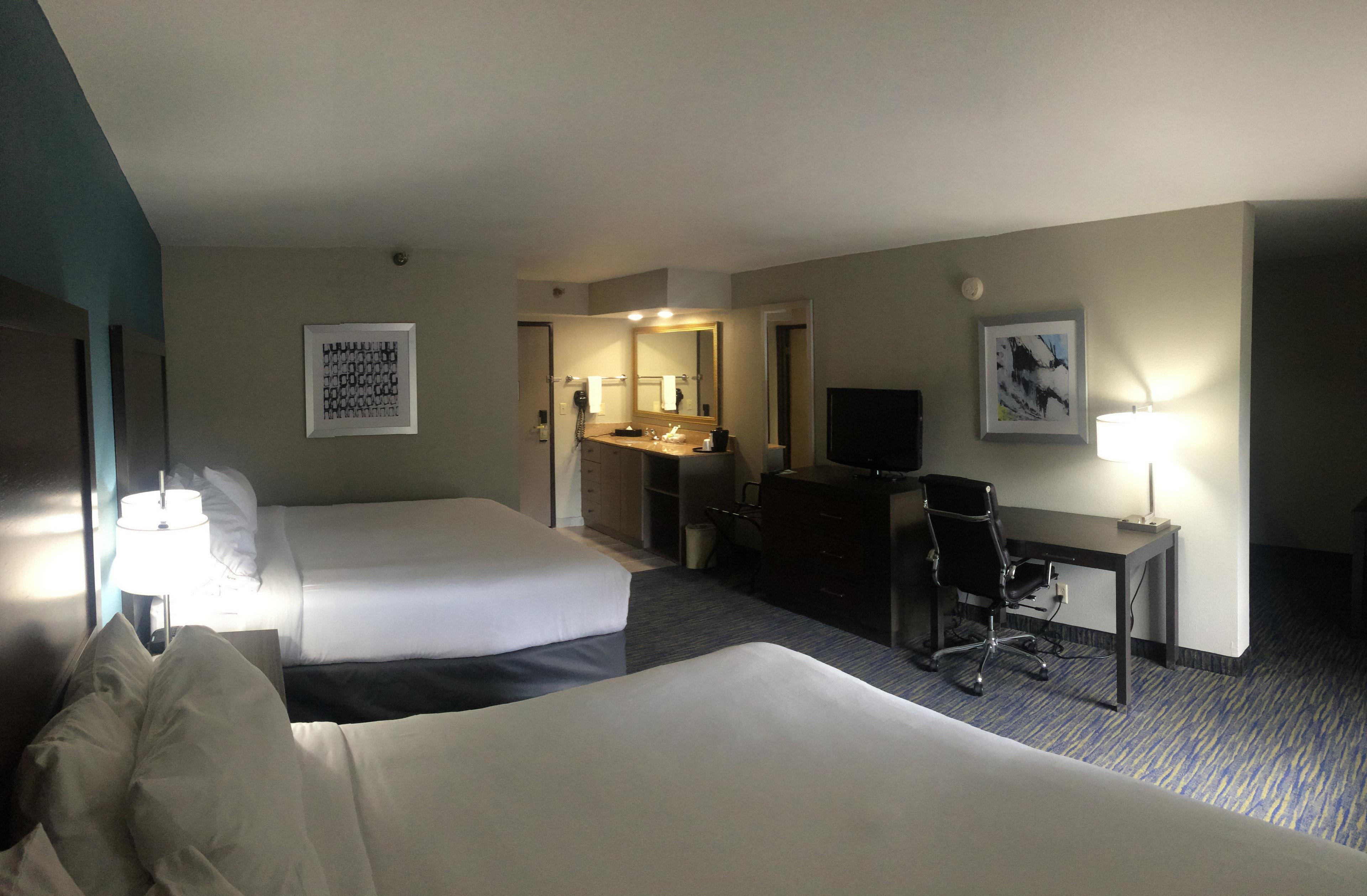 Holiday Inn Express & Suites Fayetteville University Of Arkansas Area By Ihg Dış mekan fotoğraf