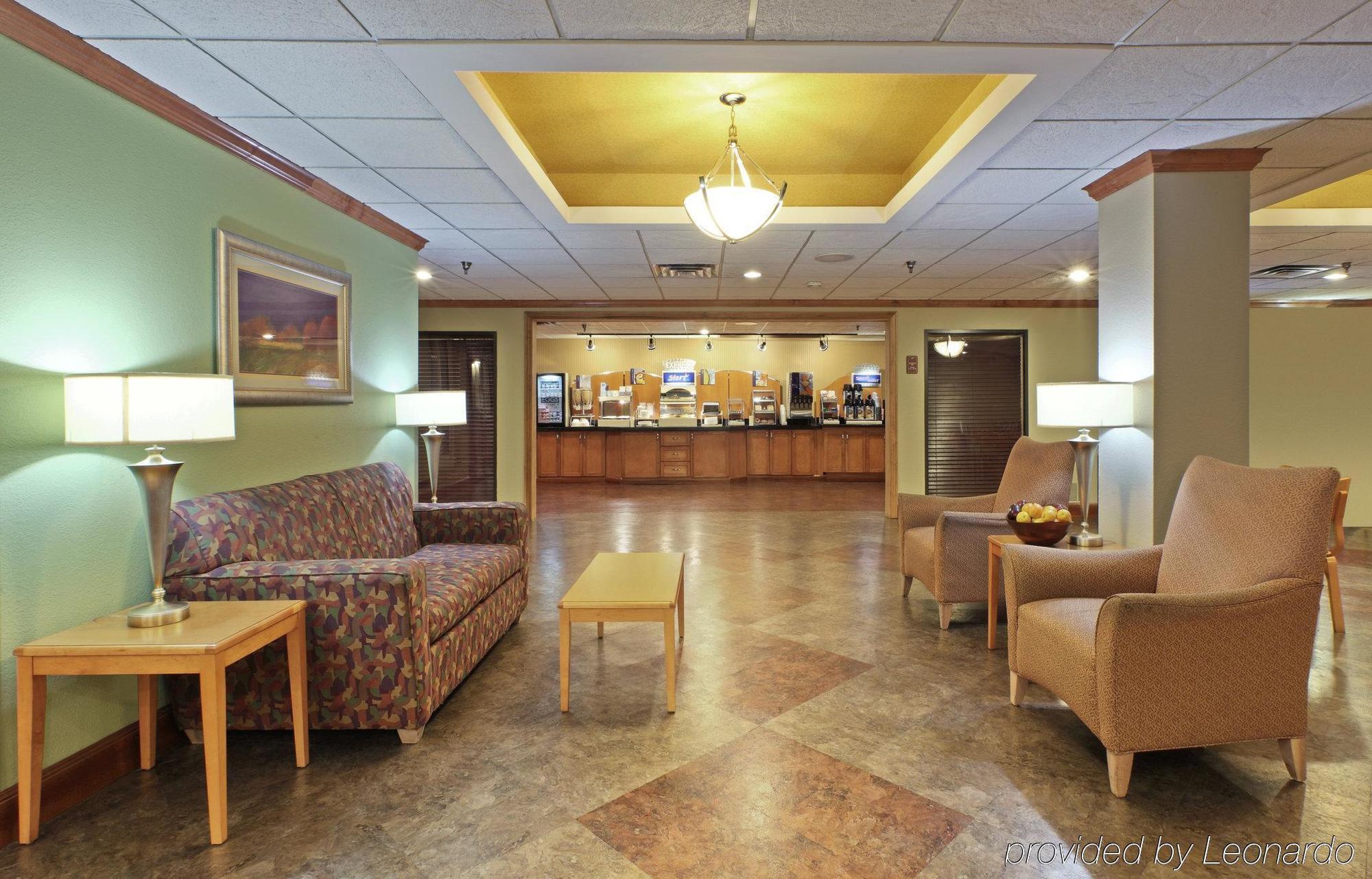 Holiday Inn Express & Suites Fayetteville University Of Arkansas Area By Ihg İç mekan fotoğraf